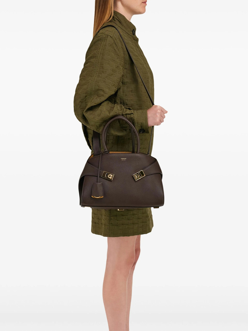 FERRAGAMO Ferragamo Medium Hug Bag outlook