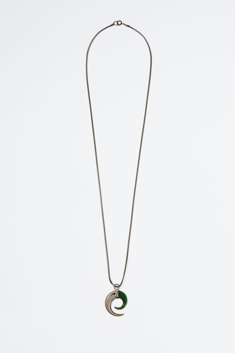 BLACK SPIRAL NECKLACE 1