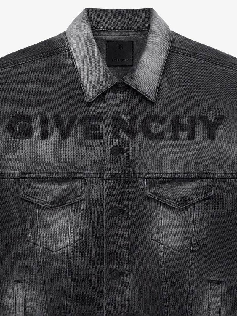 OVERSIZED SLEEVELESS JACKET IN DENIM 5