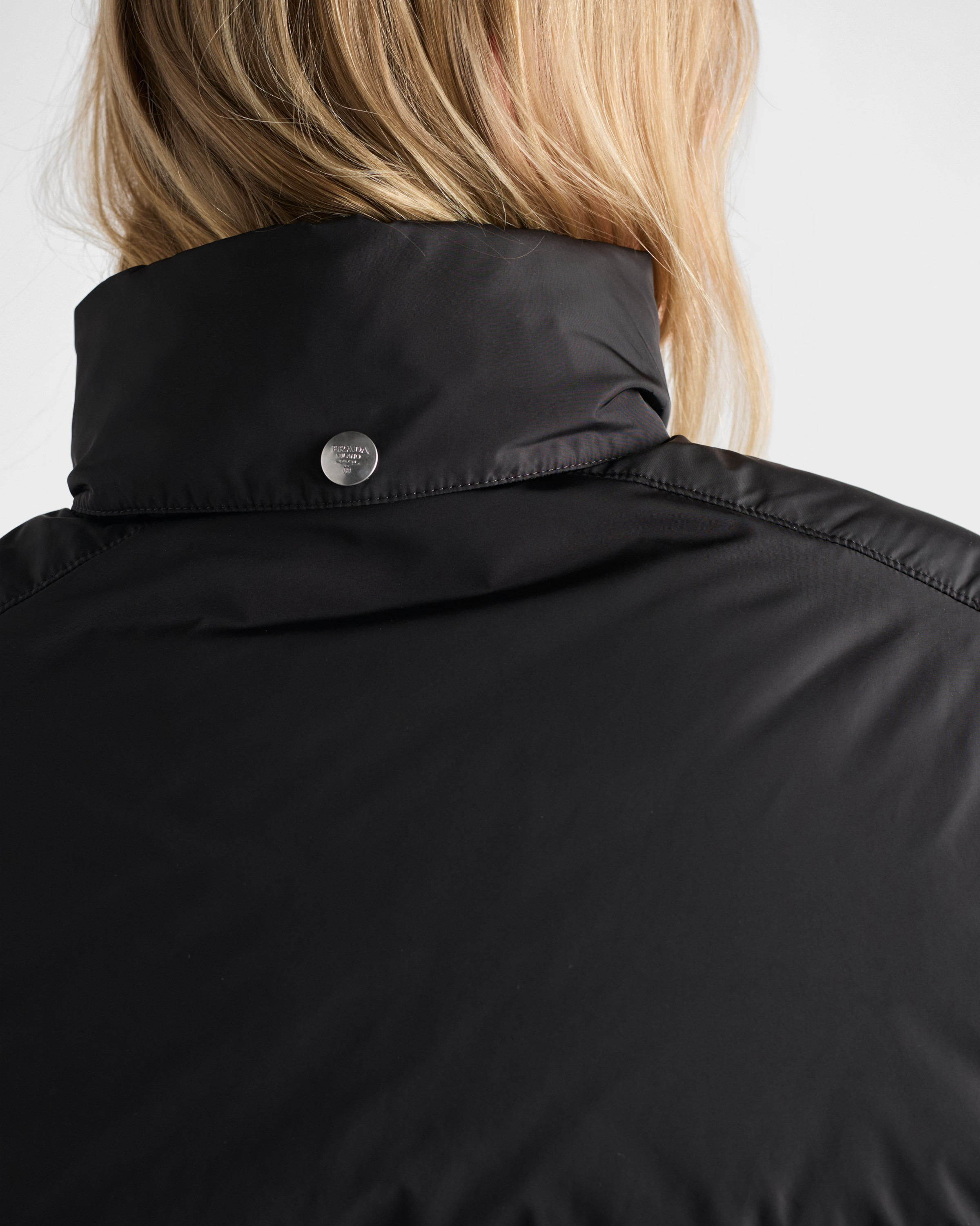 Cropped Re-Nylon down jacket - 4