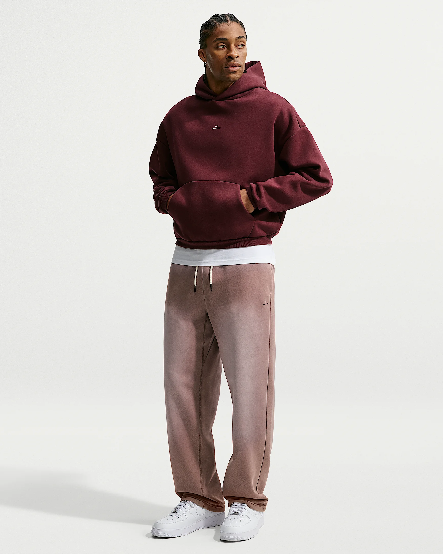 Nike Standard Issue Men's Brushed Heavy Oversized Basketball Pants - 1