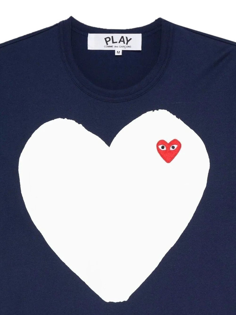 Comme des Garçons PLAY heart-emblem t-shirt outlook