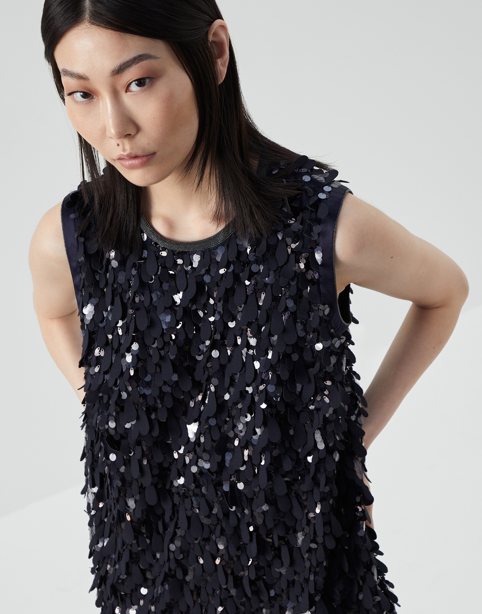 Jazz Droplets dress in tropical luxury wool with precious neckline - 4