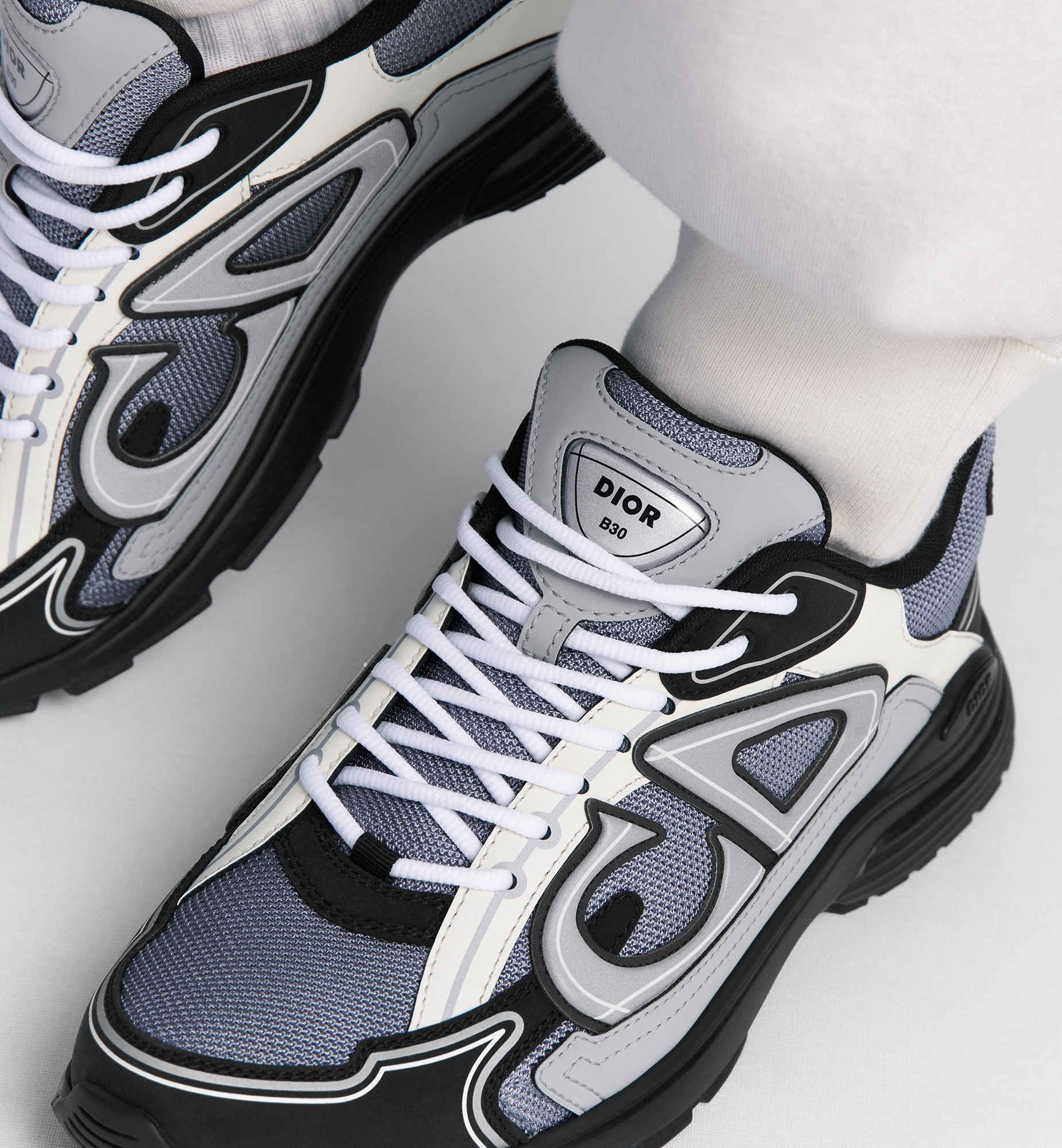 B30 Sneaker - 3