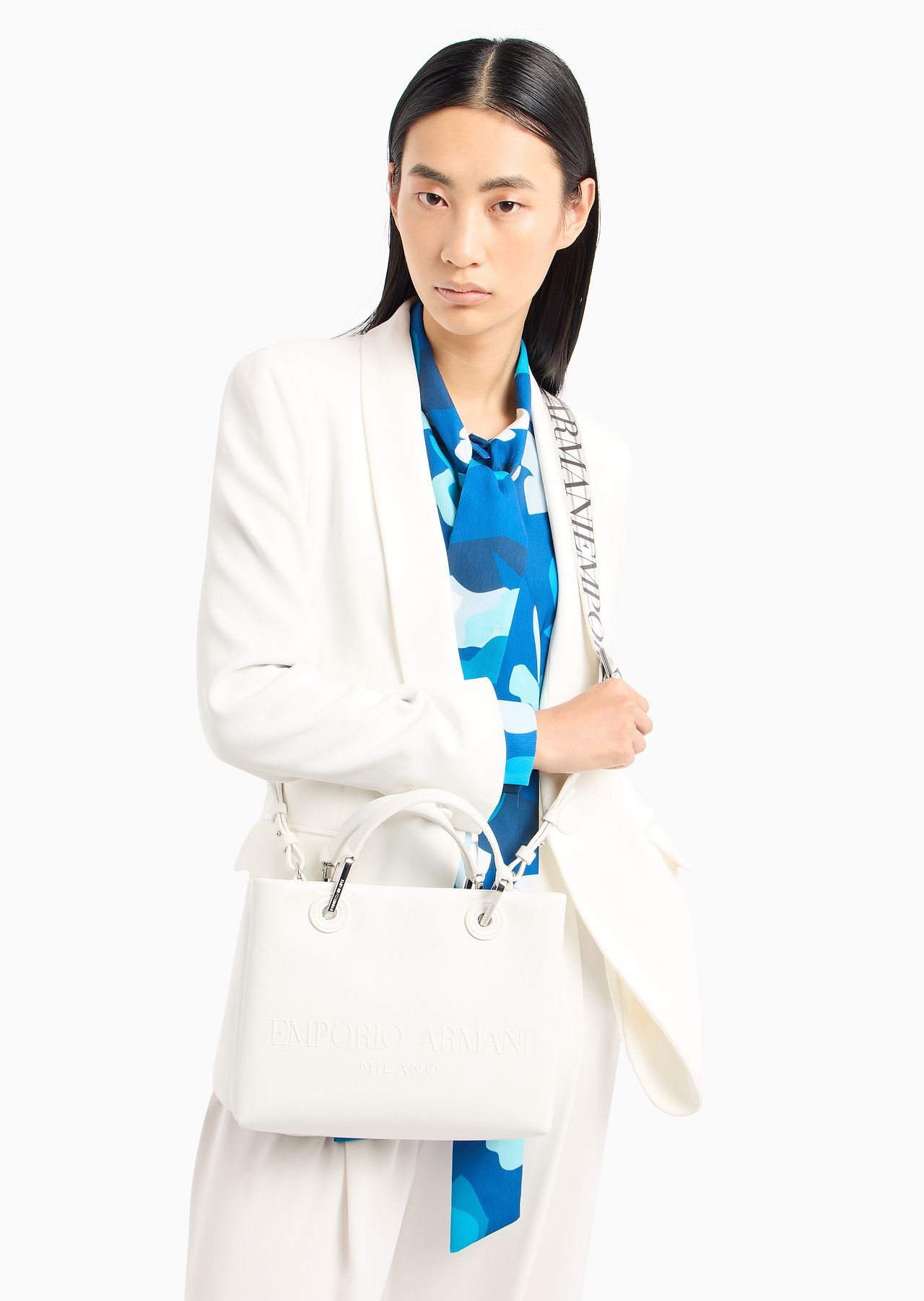 Small MyEA shopper bag with oversized embossed logo - 15