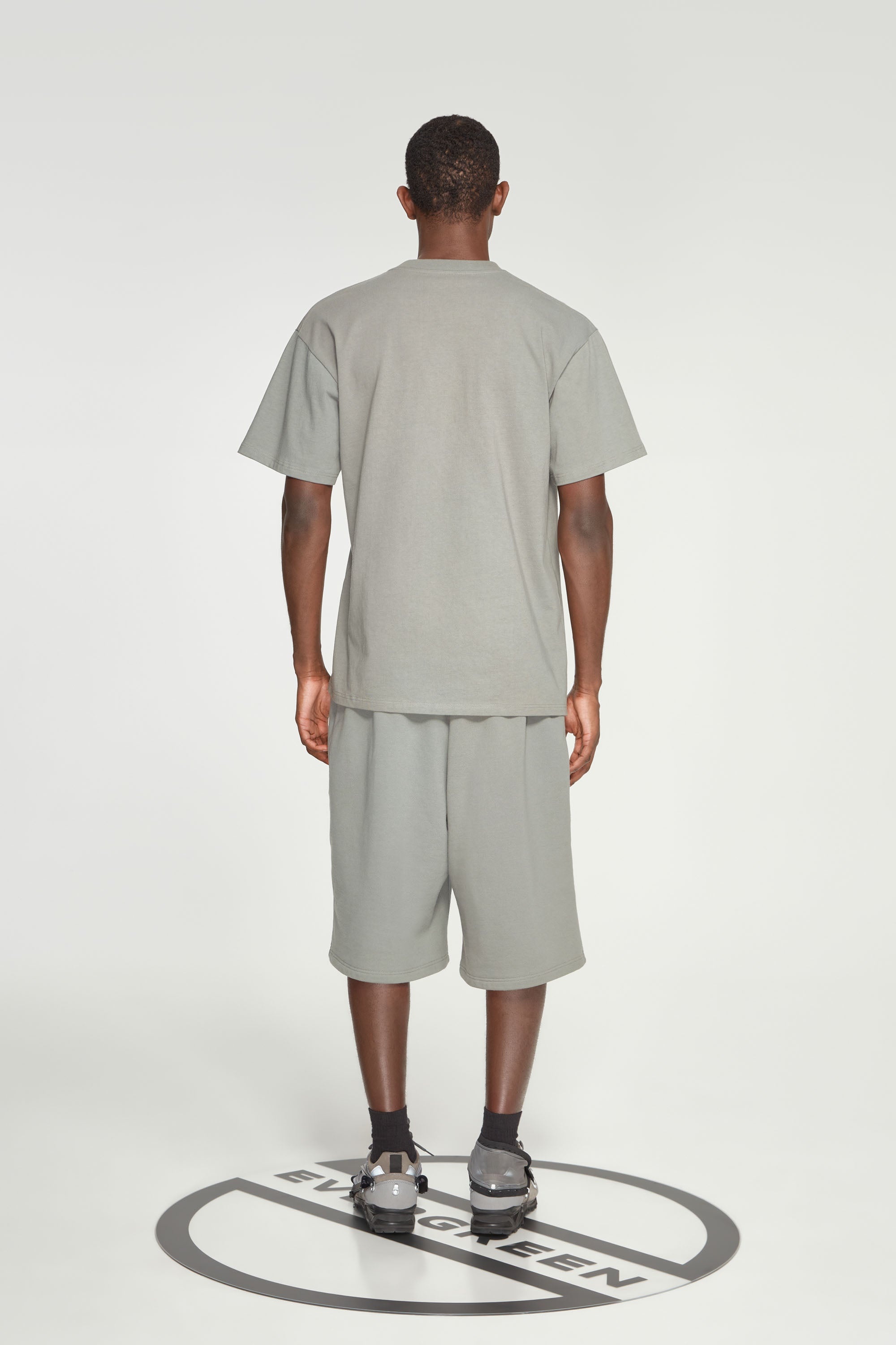 Classic Pinched Logo T-shirt - 6