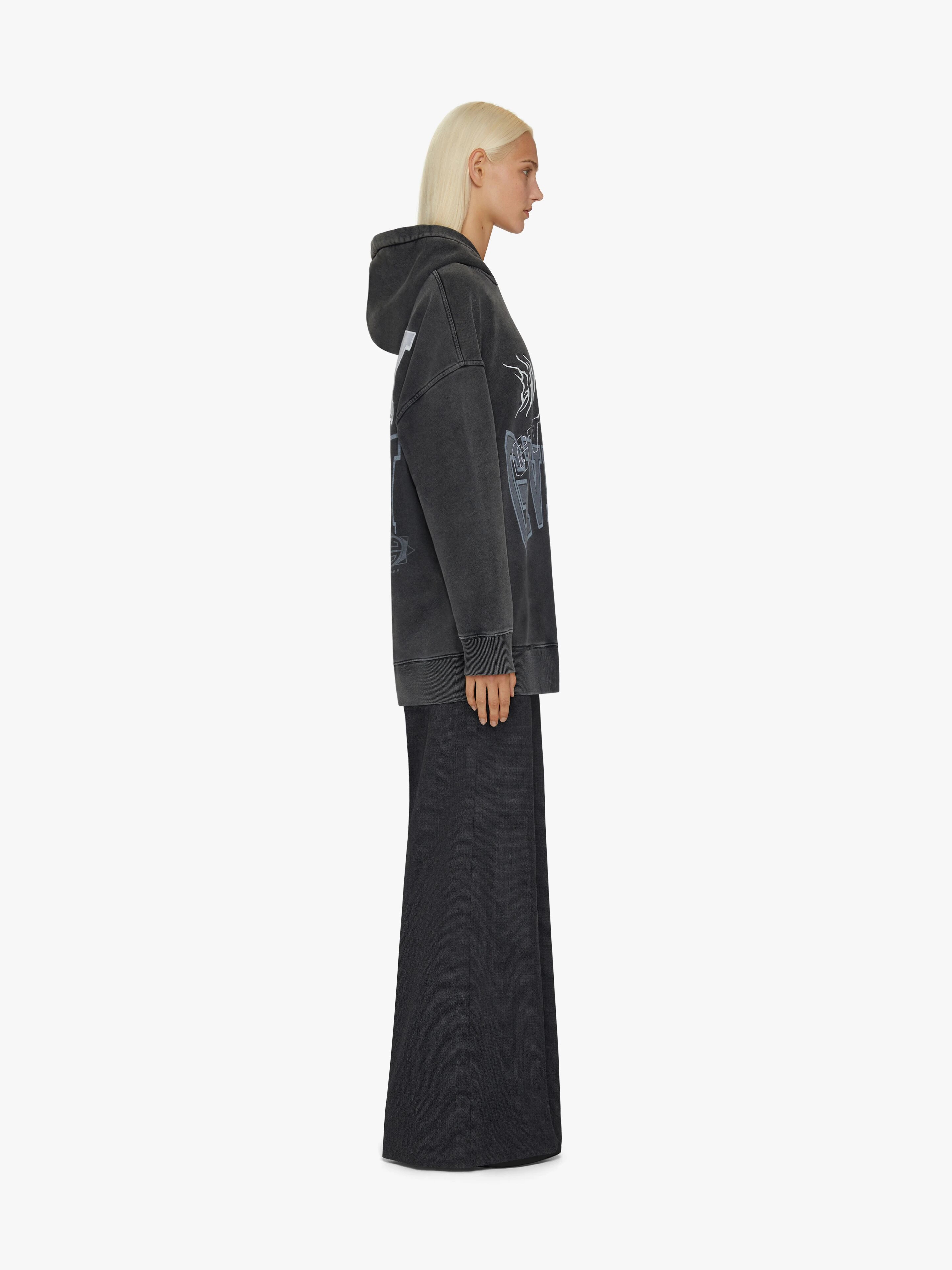 OVERSIZED HOODIE IN EMBROIDERED JERSEY - 3