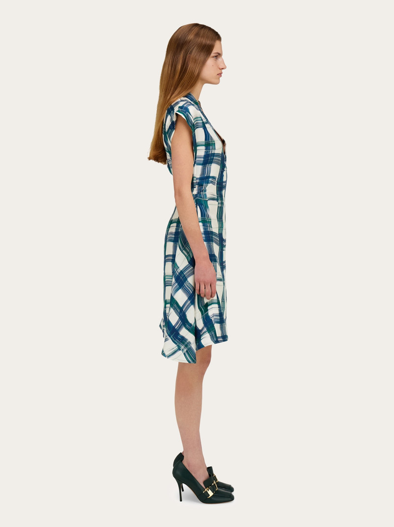 Stylized tartan dress 3