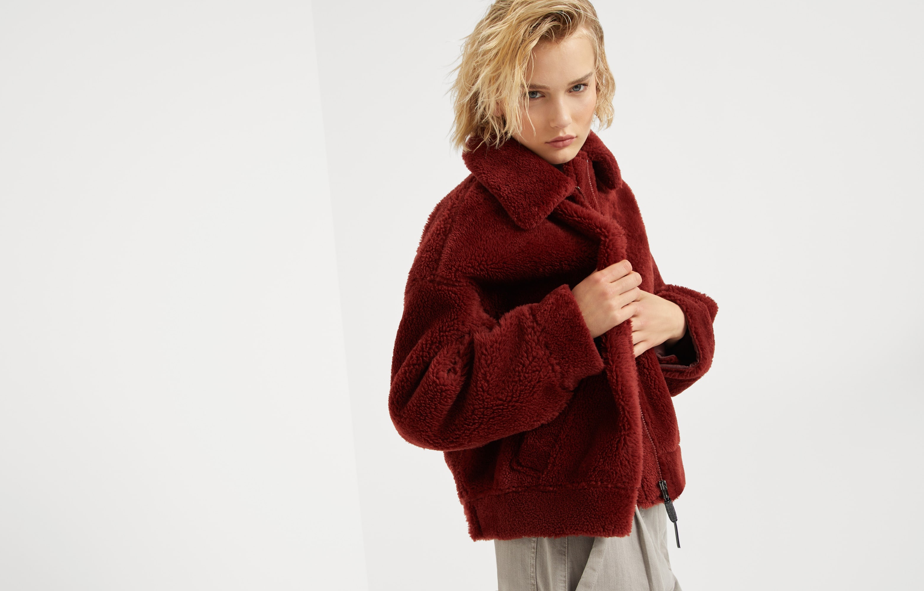 Curly shearling outerwear jacket with shiny zipper pull - 6