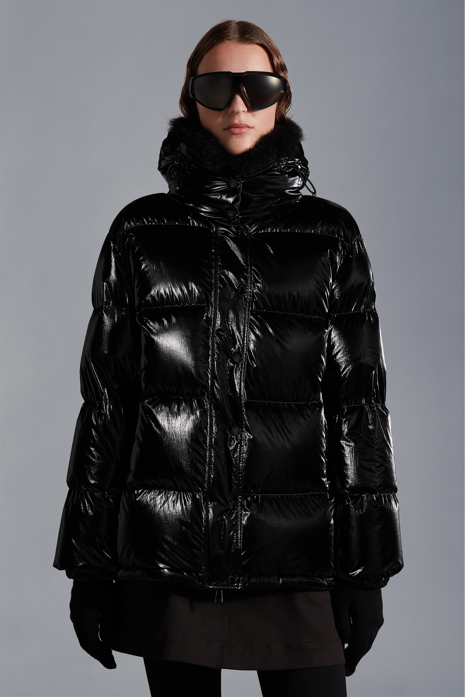 ダウンジャケット・コート MONCLER | Hanau Short Down Jacket Moncler Black Coated Nylon Fur Trim Hanau Short Down Jacket