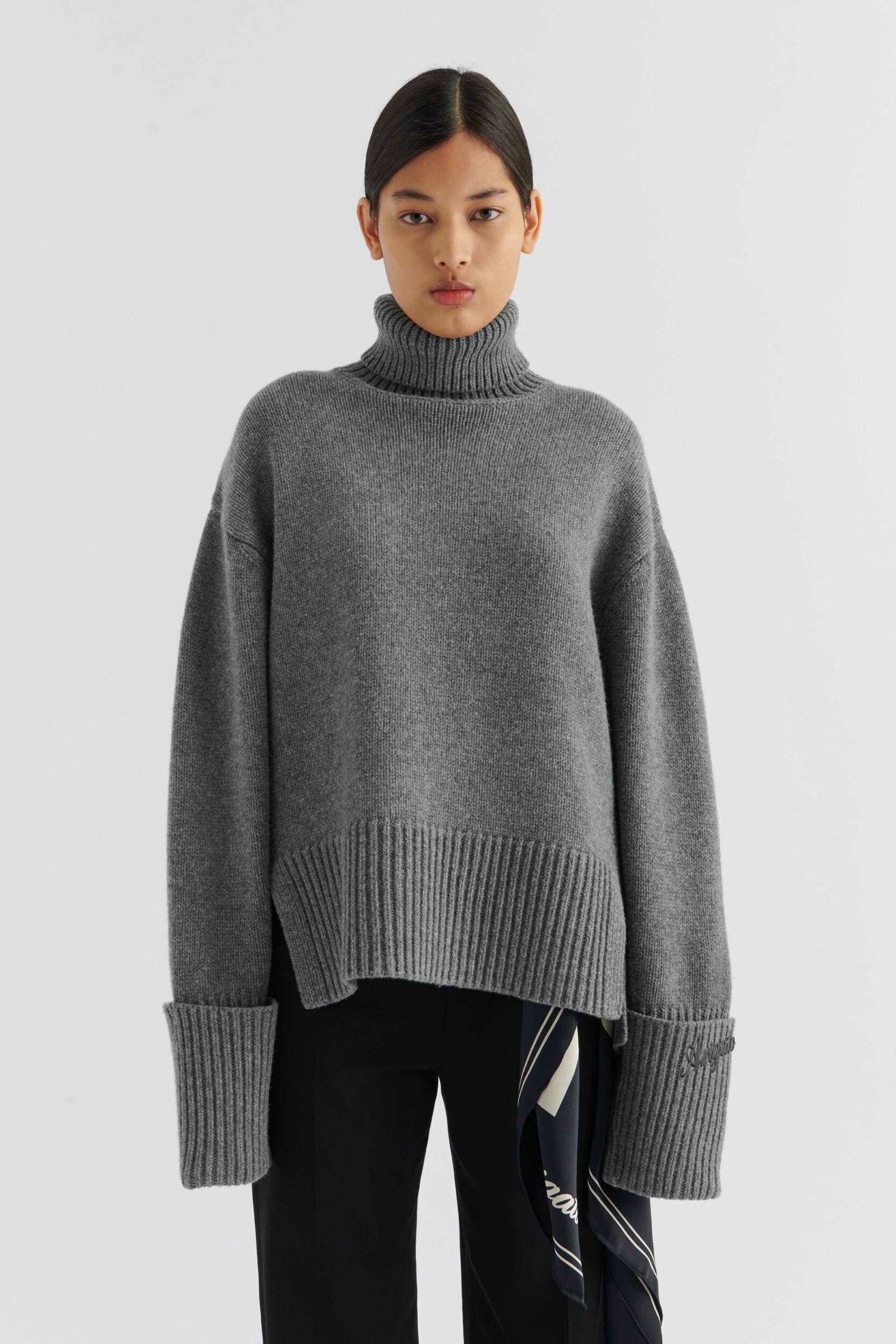 Remain Turtleneck Sweater - 2