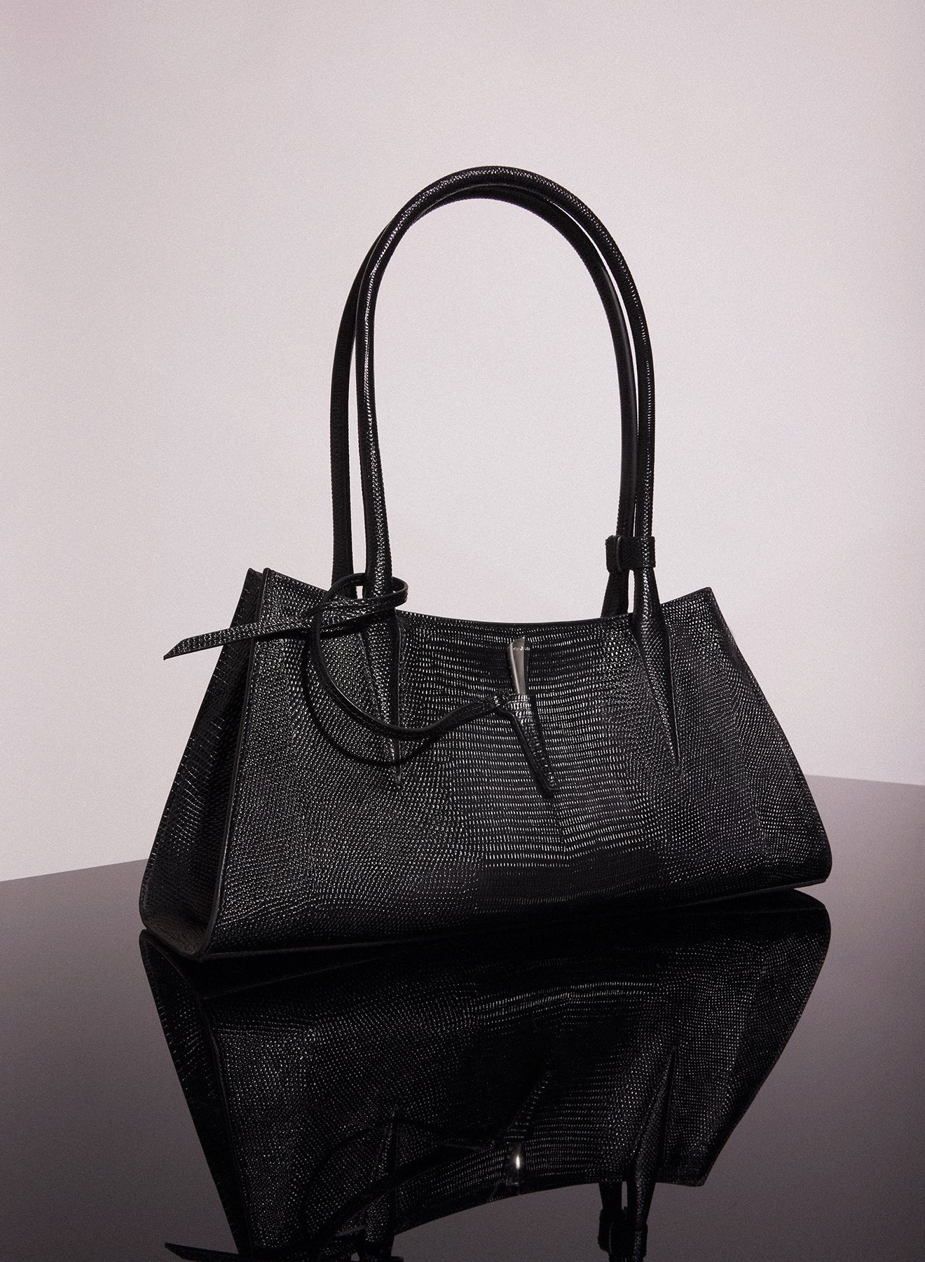 black embossed lizard leather fang bag - 3