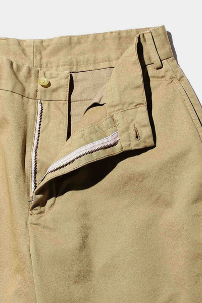 BEAMS PLUS Plain Front Shorts Cut-Off Twill Garment Dye - Khaki outlook