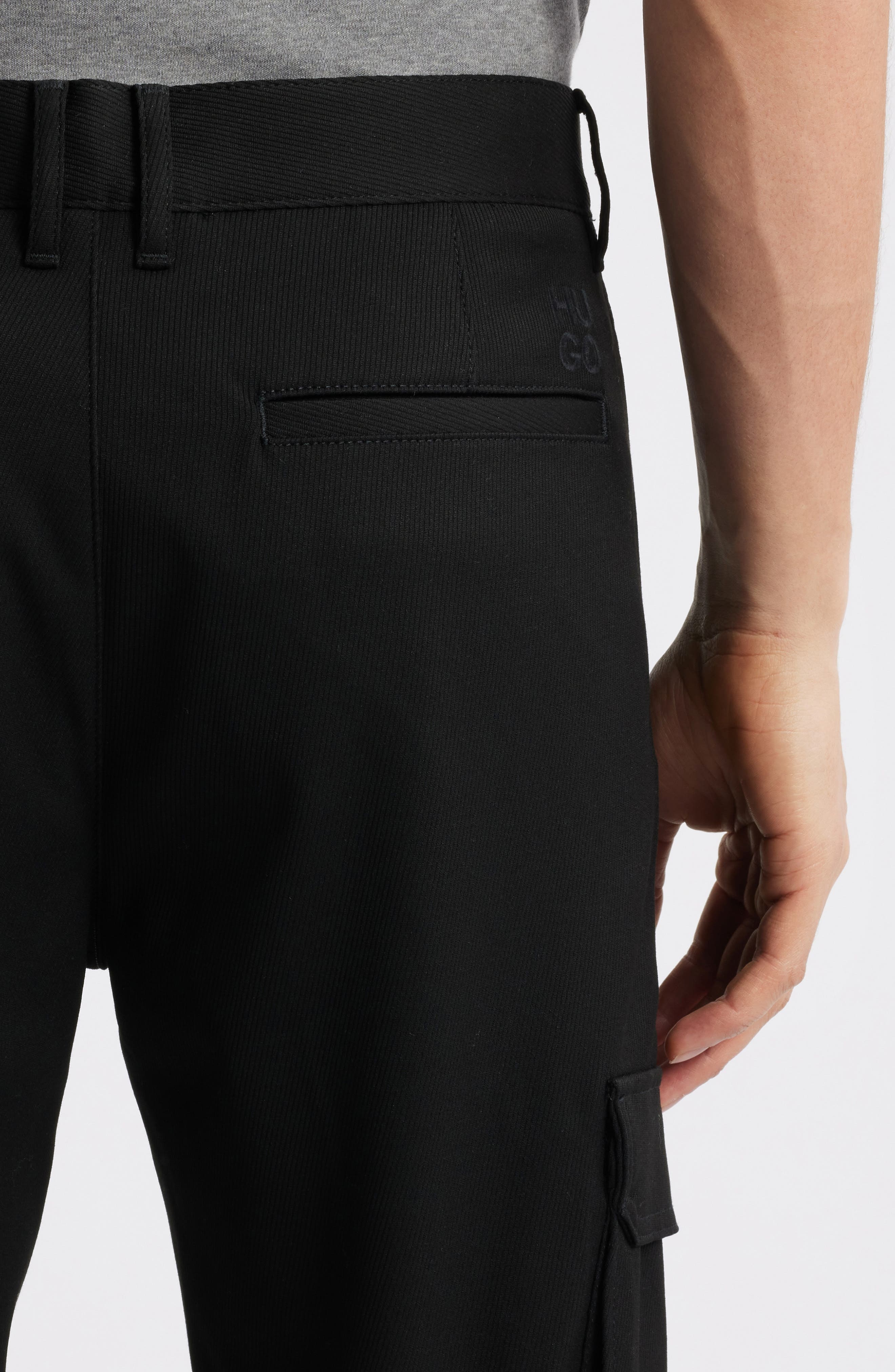 HUGO Glavin Pleated Cargo Joggers in Black at Nordstrom - 4