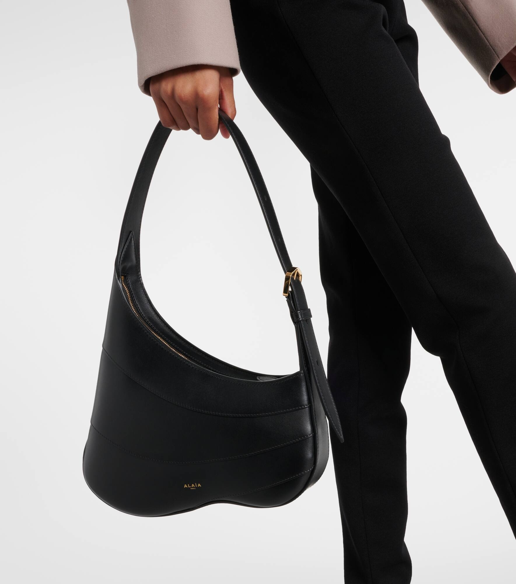 Leather shoulder bag - 6