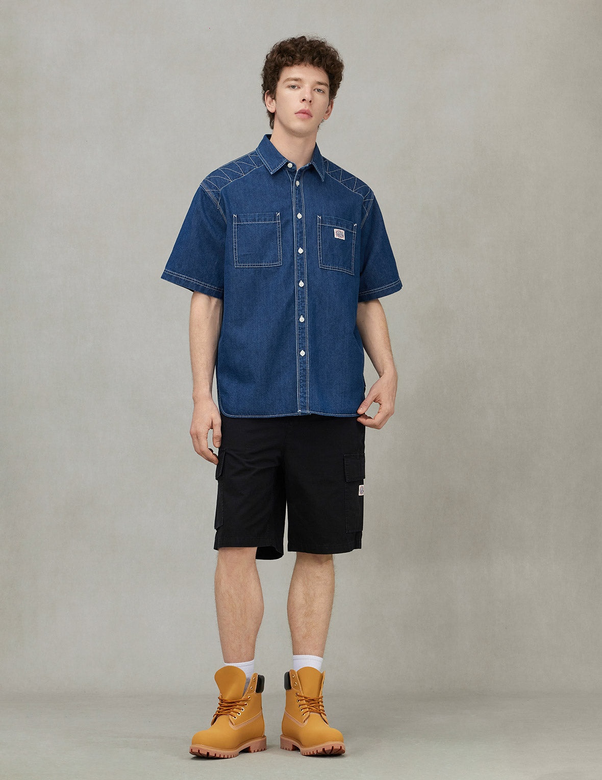 Logo Embroidery Fashion Fit Denim Short-Sleeves Shirt - 3