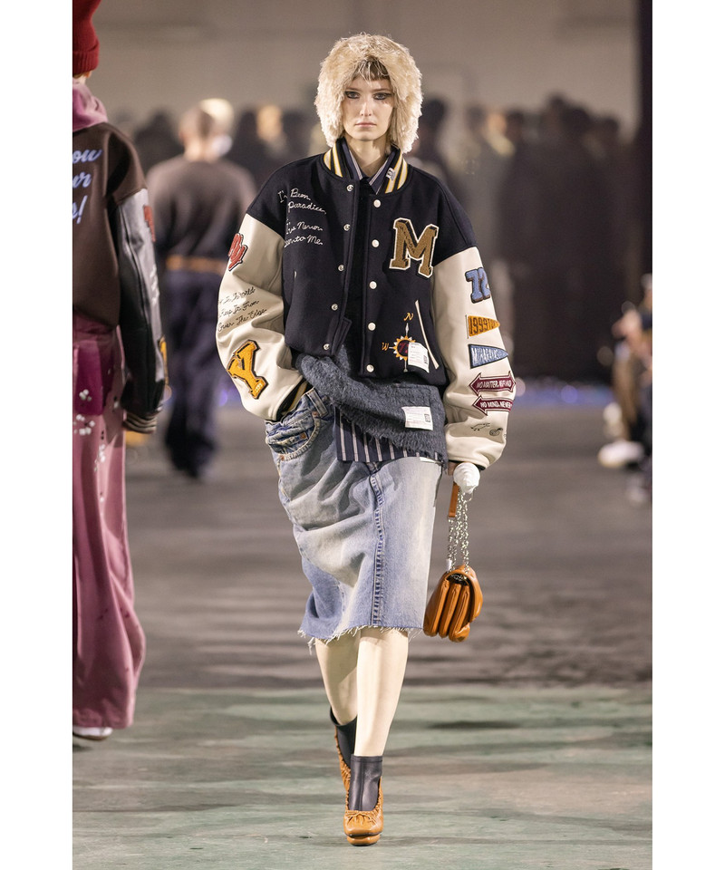Roll-up Hem Stadium Jacket 24