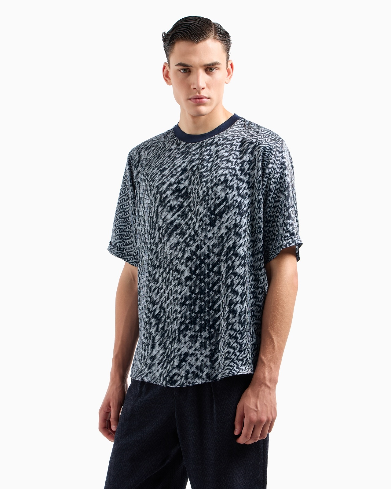 T-SHIRT SHIRT IN CHEVRON-PRINT SILK - 4