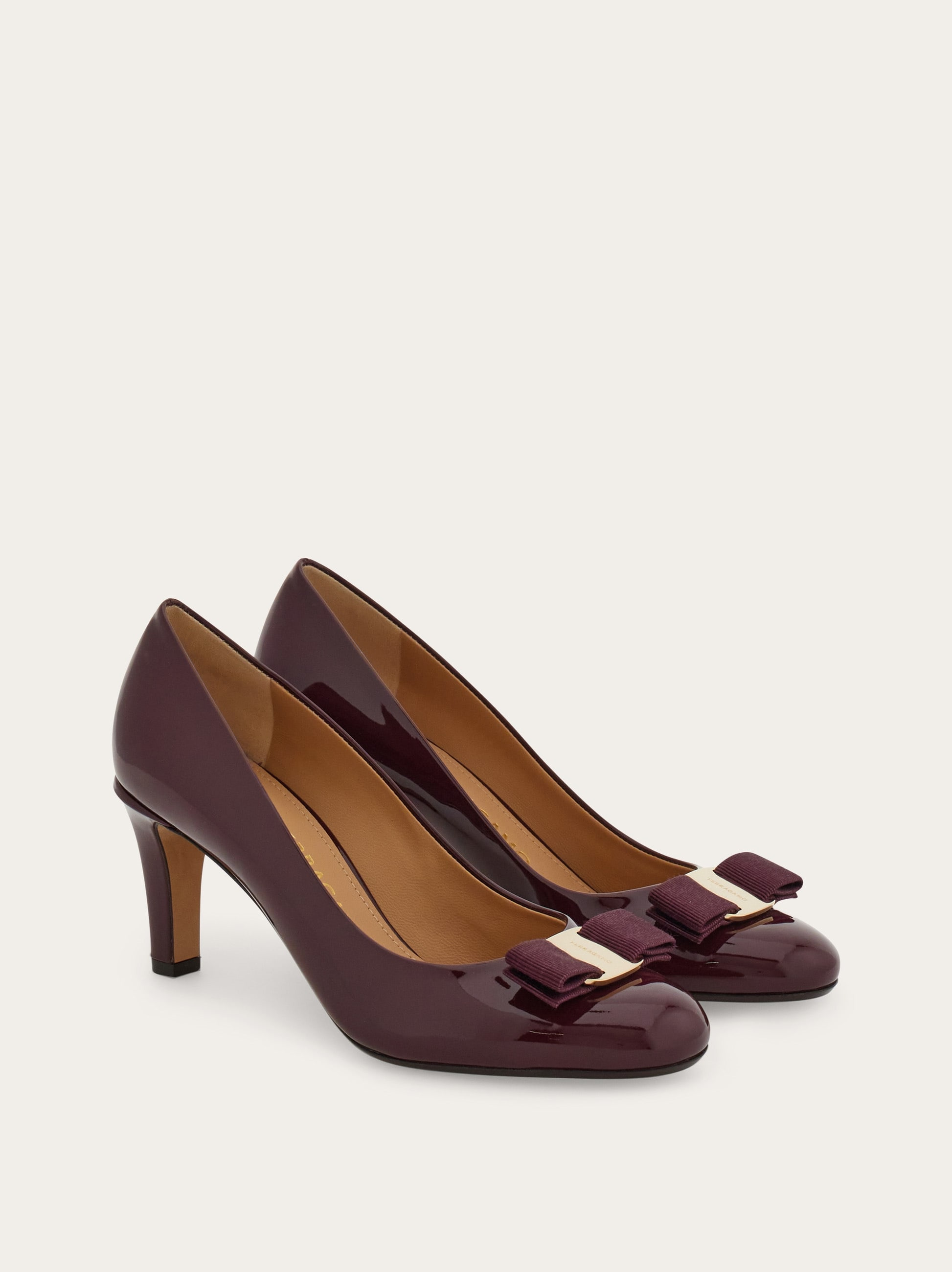 Vara bow pump shoe - 2