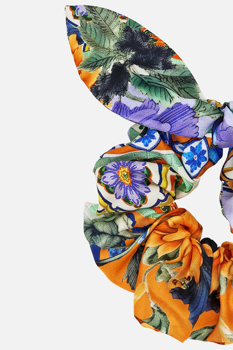 CAMILLA SCRUNCHIE WITH TIE outlook