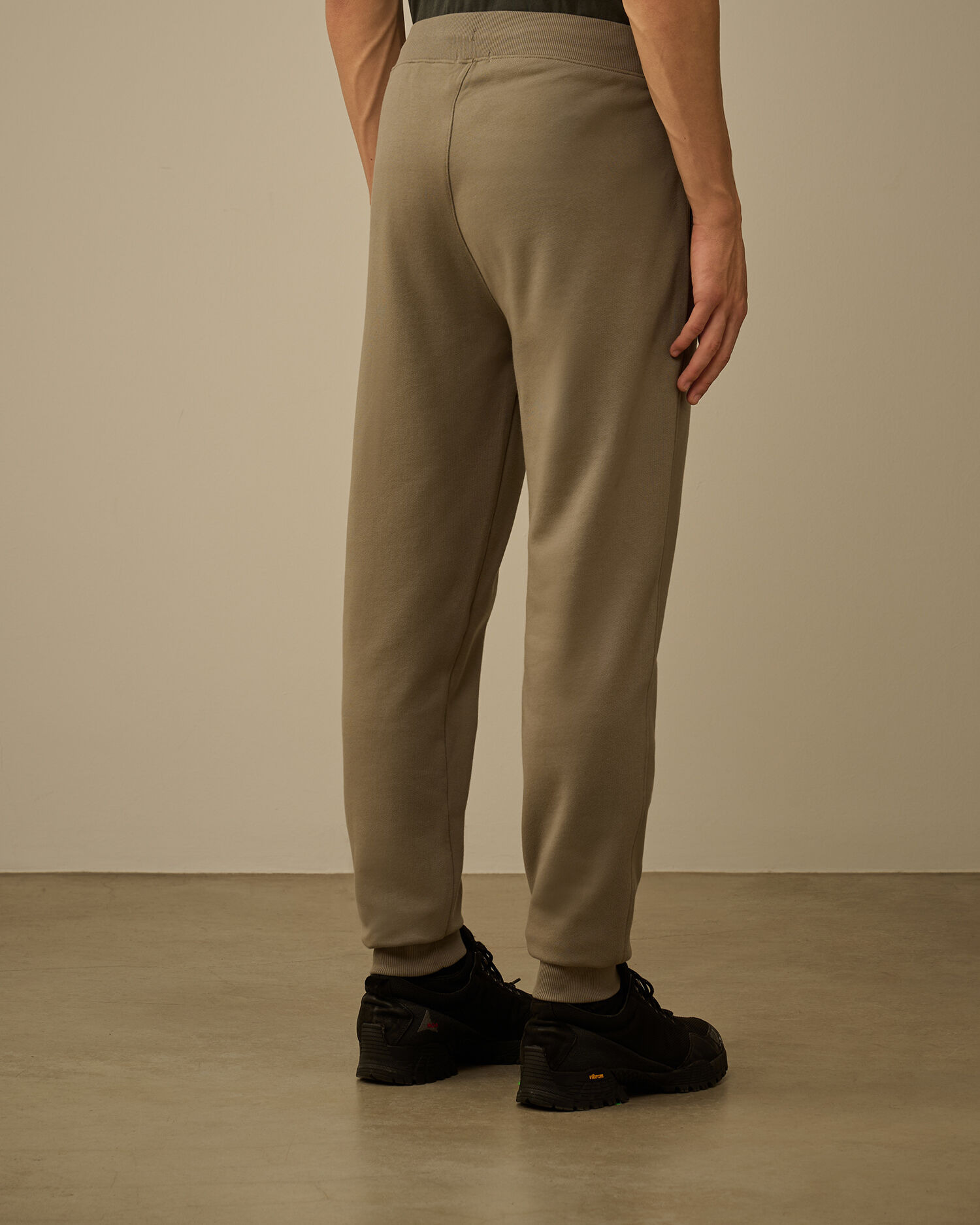 Diagonal Raised Fleece Lens Sweatpants - 4