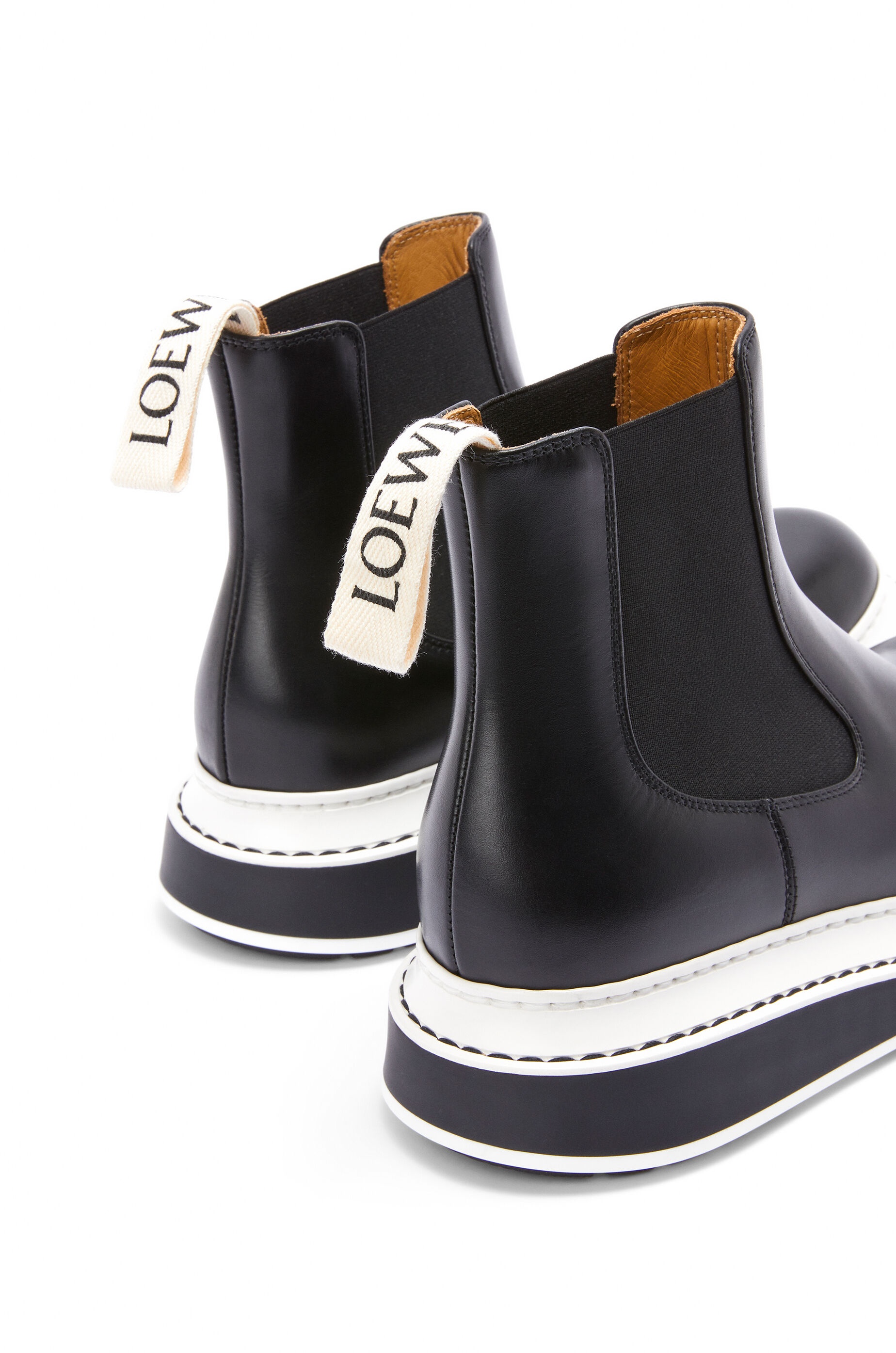 Chelsea boot in calfskin - 4