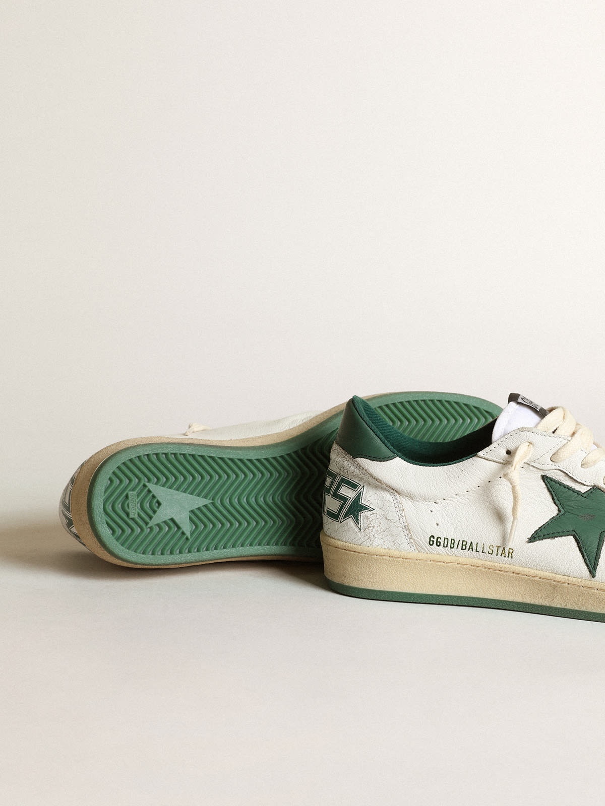 Women's Ball Star in white nappa leather with green leather star and heel tab - 3