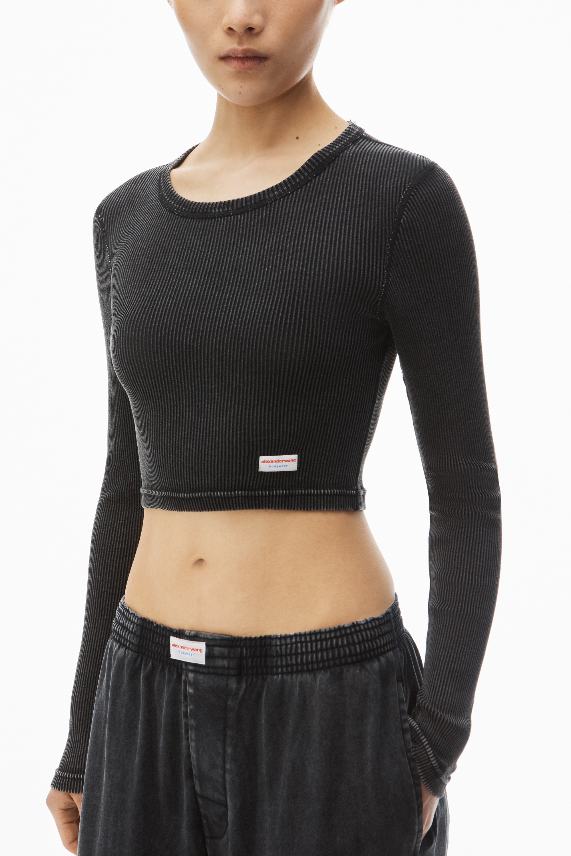 cropped long-sleeve tee in ribbed cotton - 3