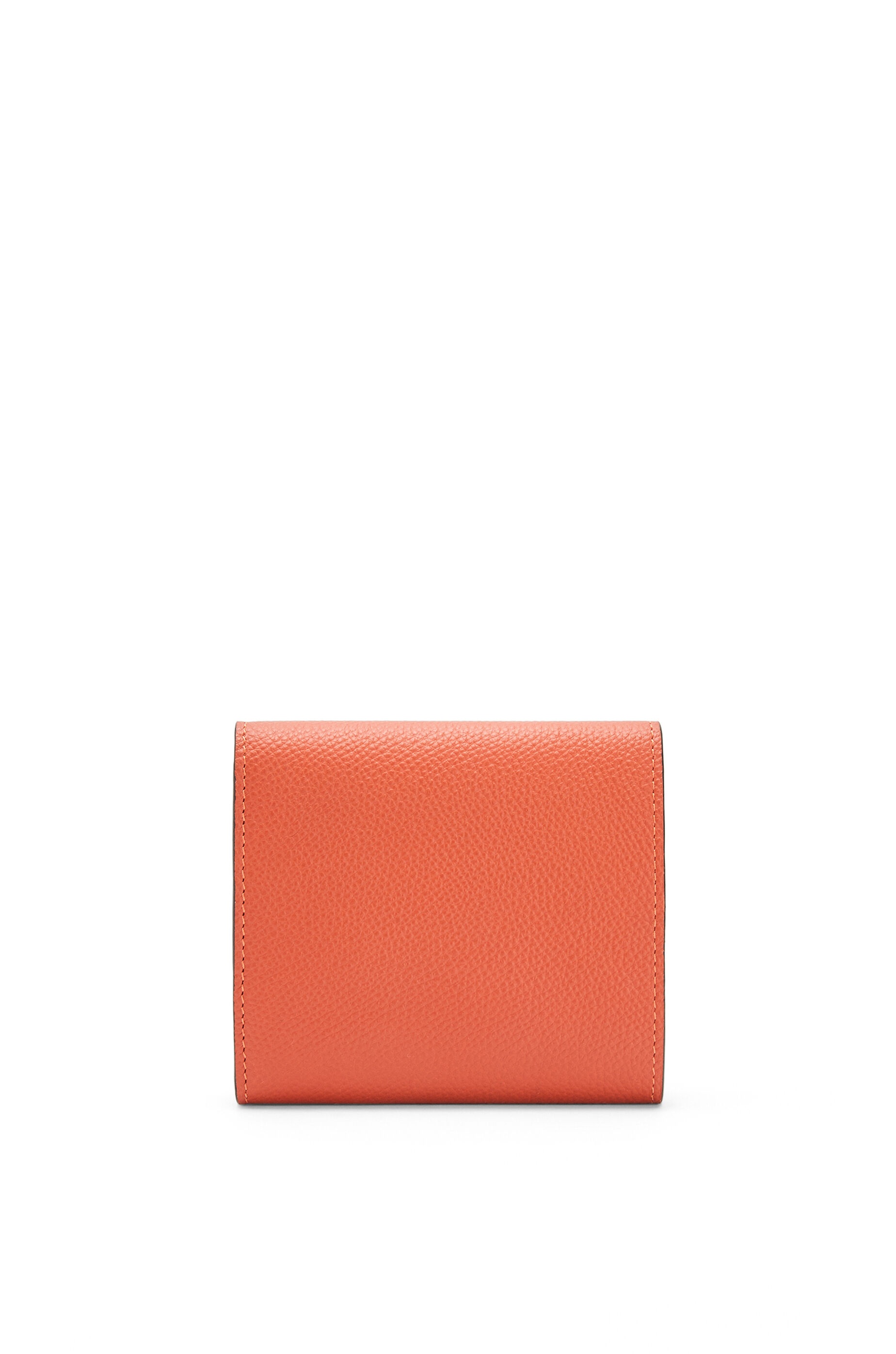 Anagram square 8 cc wallet in pebble grain calfskin - 5