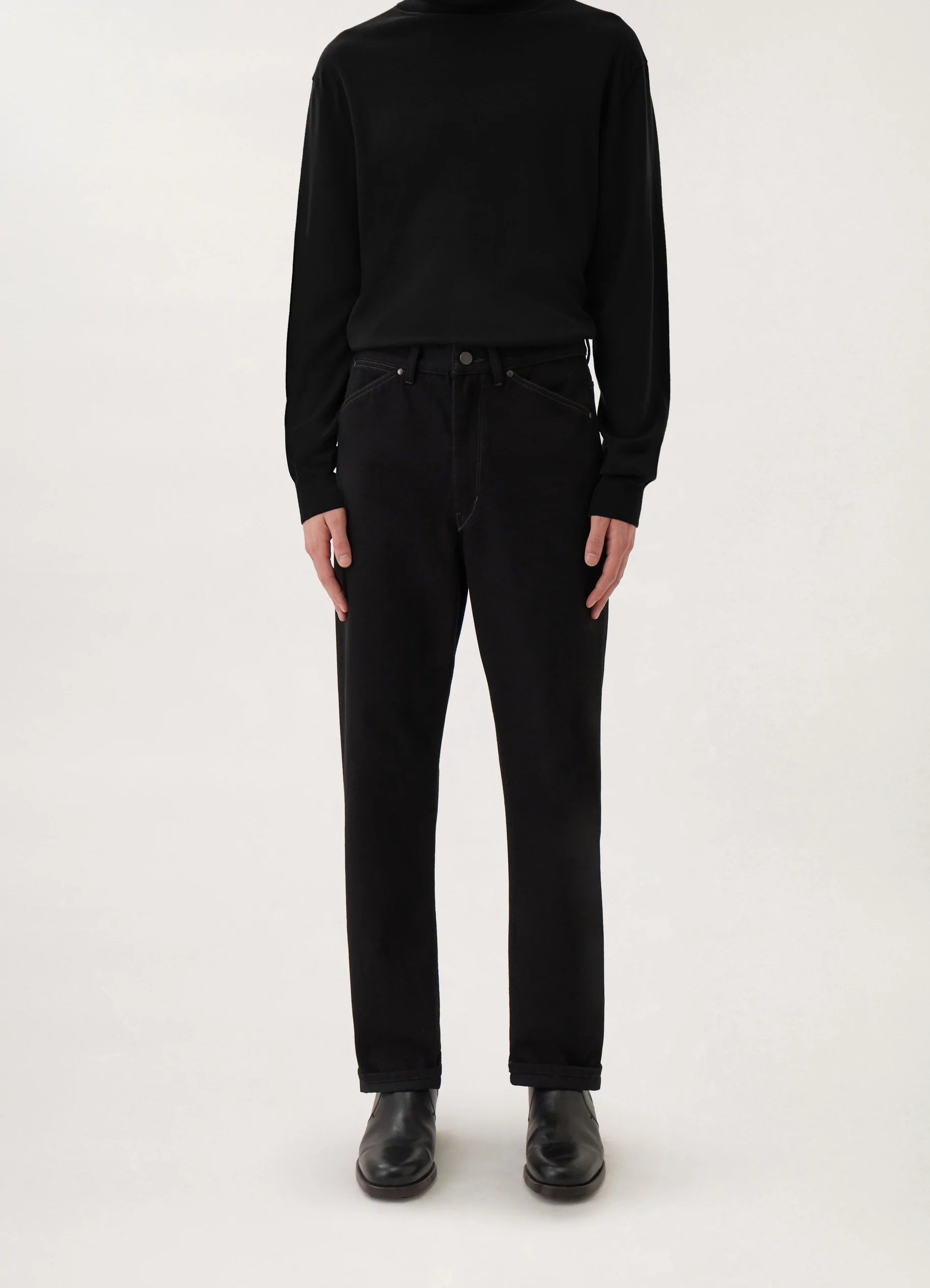 SEAMLESS JEANS
BLACK DENIM - 5