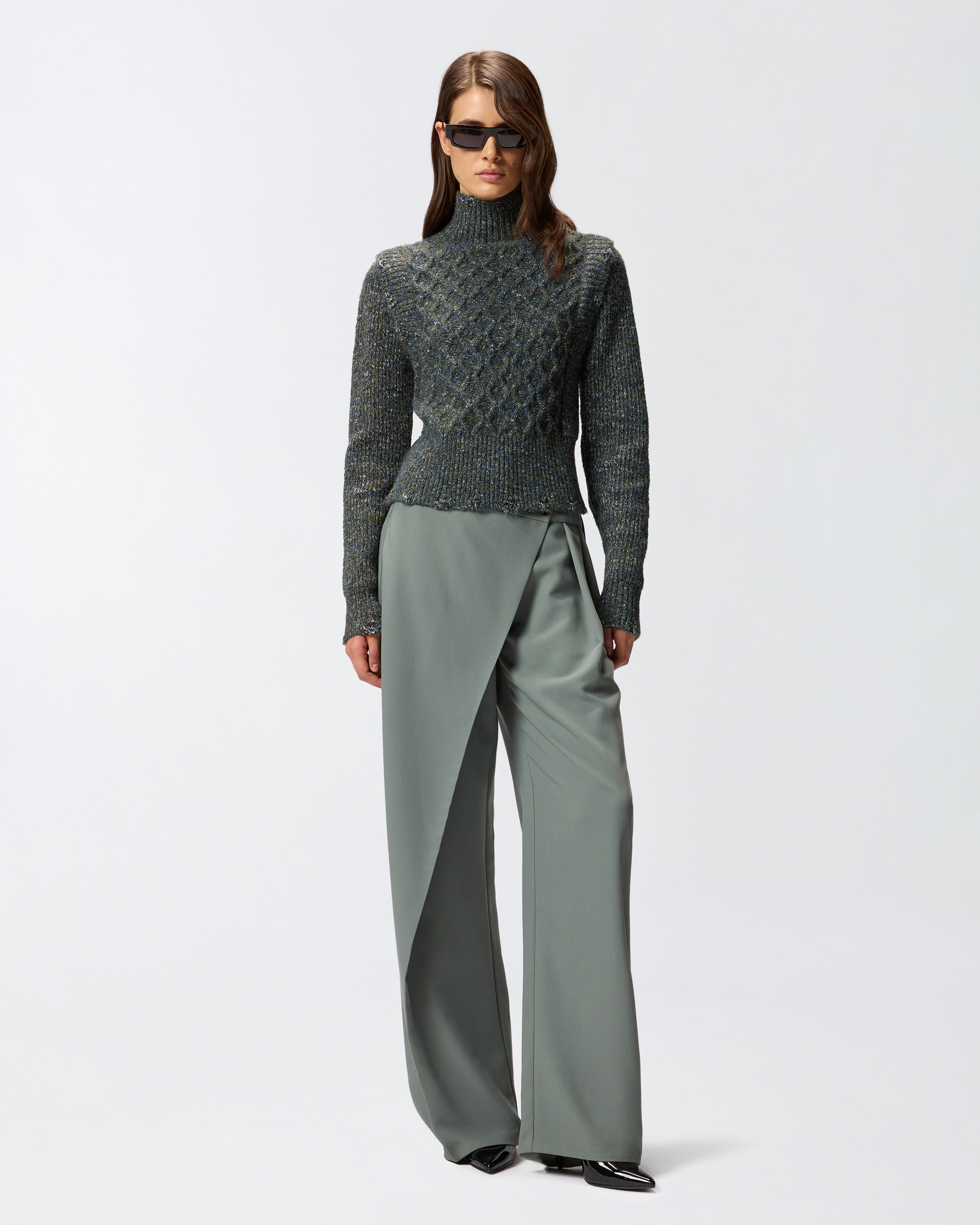KNIT TURTLENECK WITH CABLE STITCH - 3