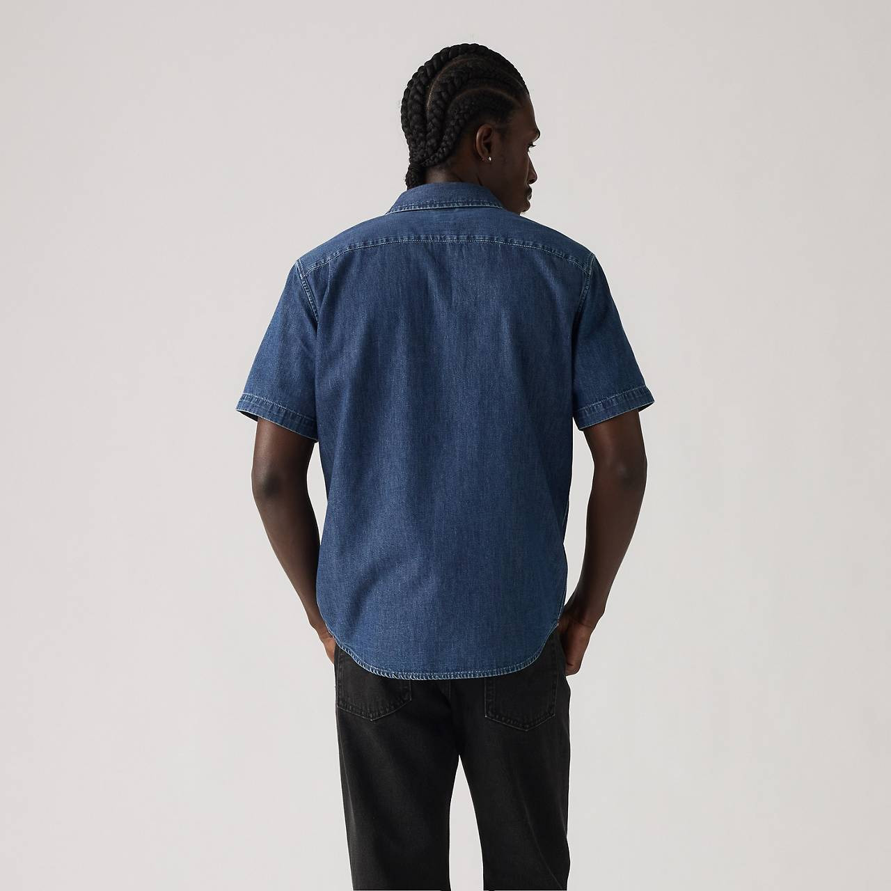 SHORT-SLEEVE CLASSIC STANDARD FIT SHIRT - 4