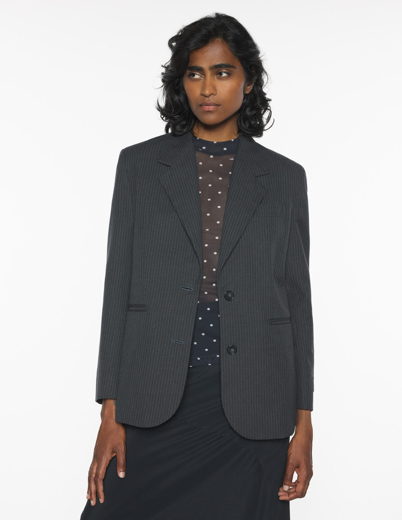 TAILORED JACKET 3