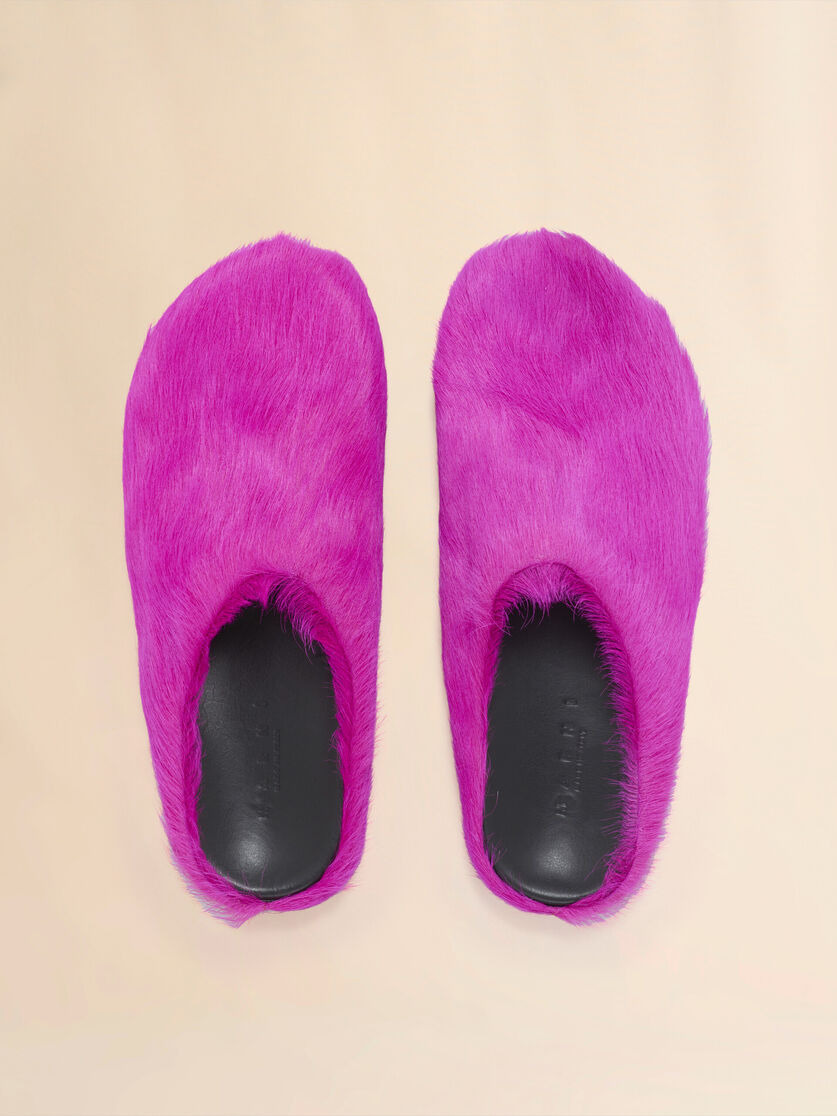 FUCHSIA LONG HAIR CALFSKIN FUSSBETT SABOT - 4