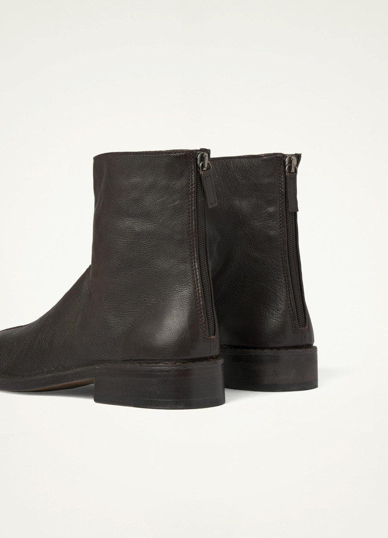 PIPED ZIPPED BOOTS
SOFT LEATHER 8