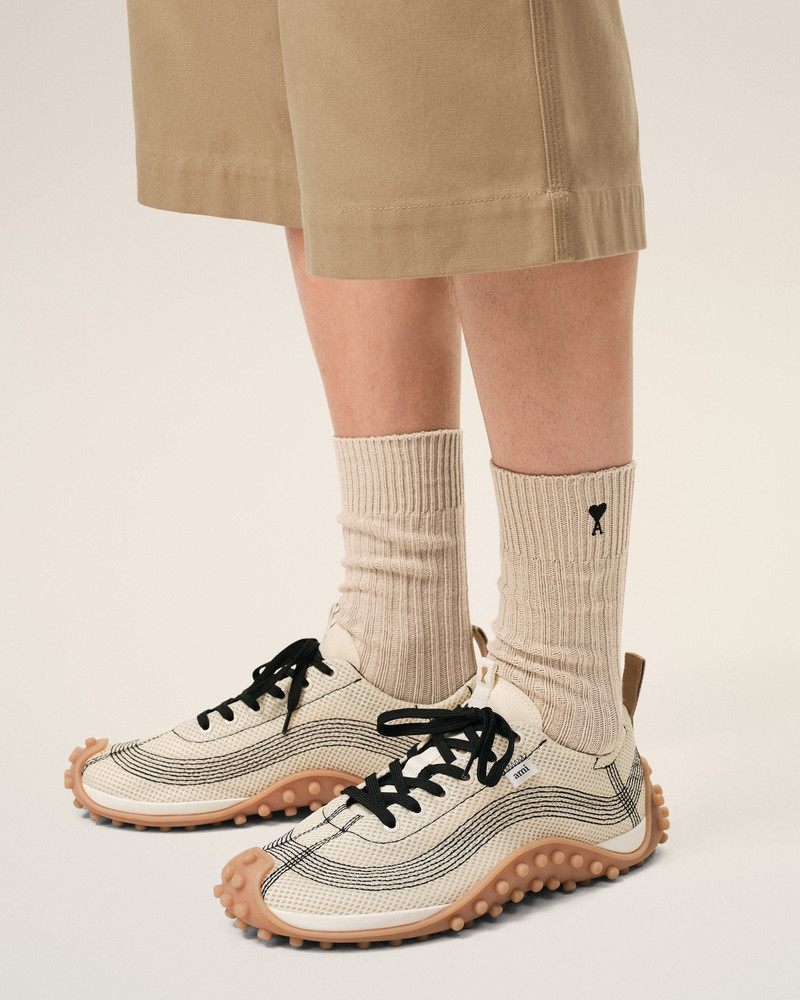 AMI Paris BEIGE COTTON AMI DE COEUR SOCKS outlook