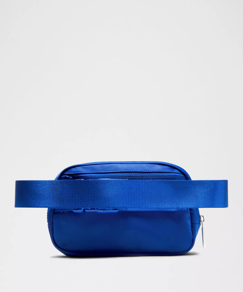 Everywhere Belt Bag 1L 3