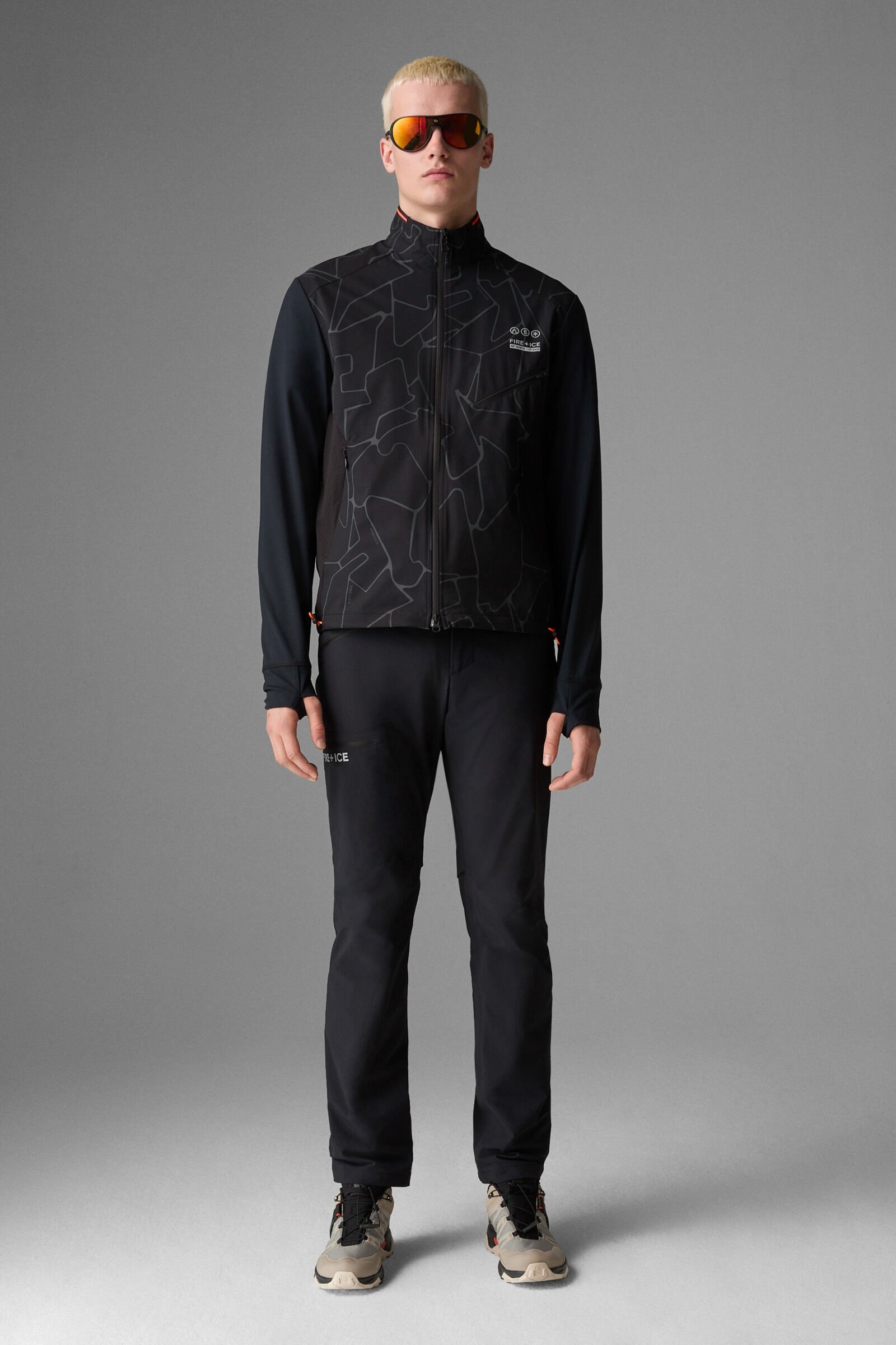 Samo Functional jacket in Black - 4
