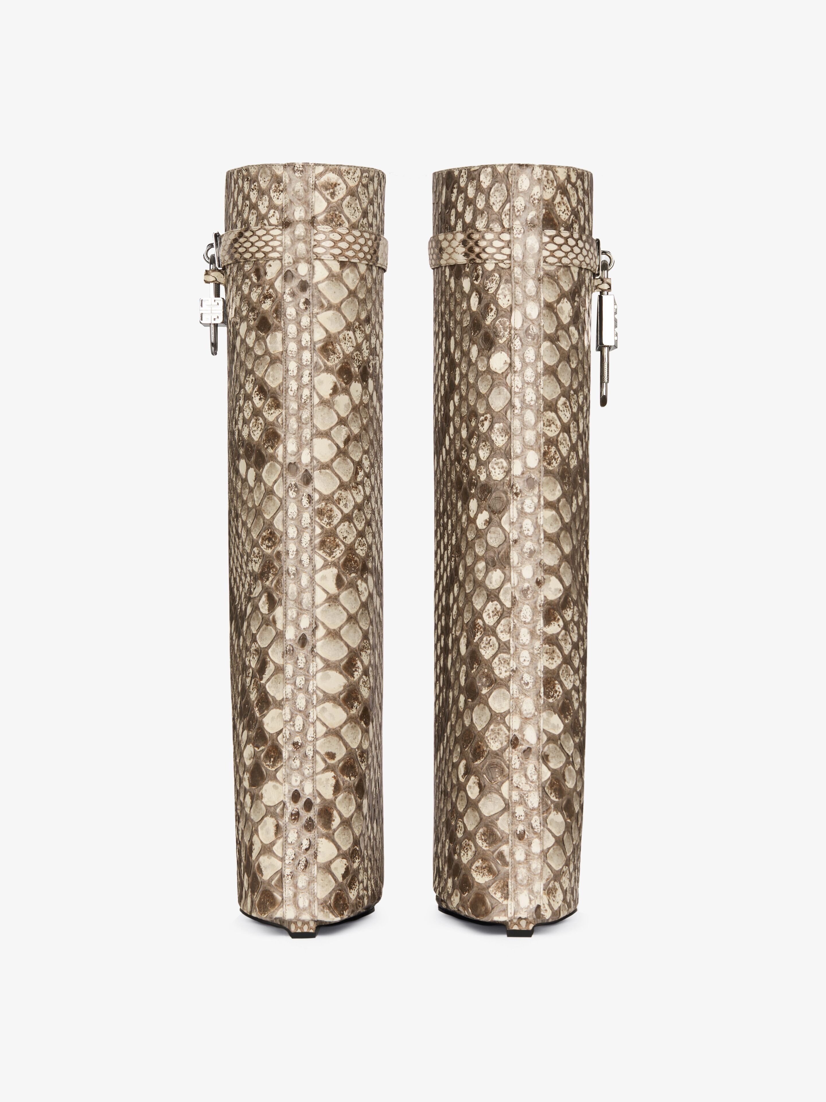 SHARK LOCK BOOTS IN PYTHON - 7