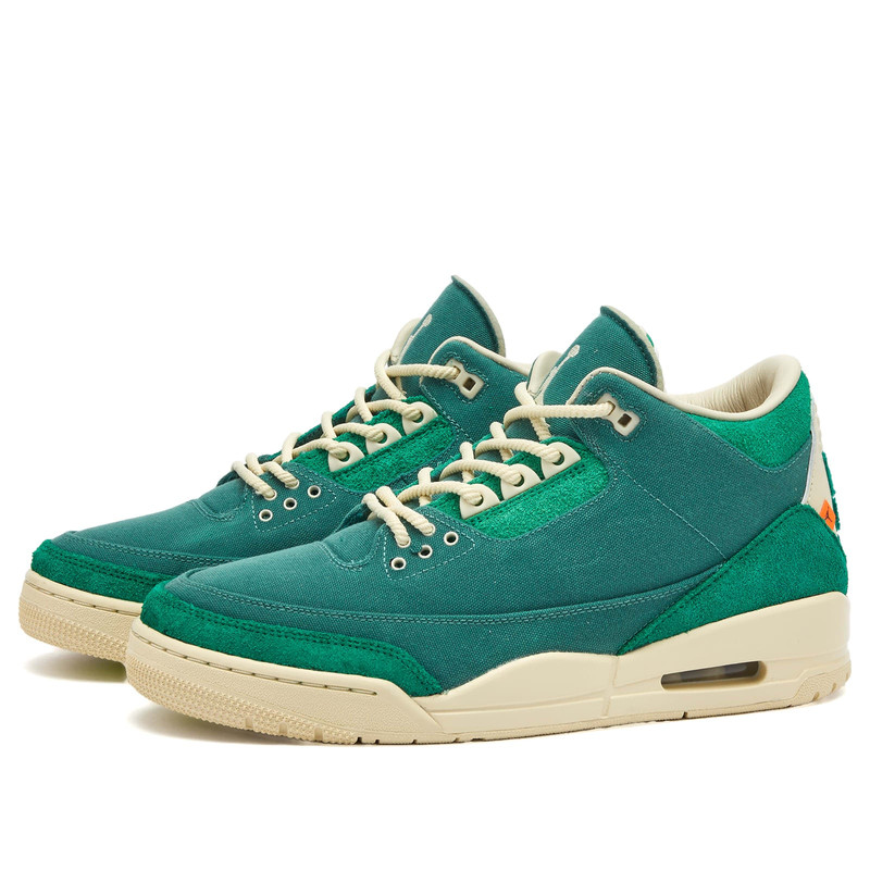 Jordan Air Jordan x Nina Chanel Retro OG SP Sneaker outlook