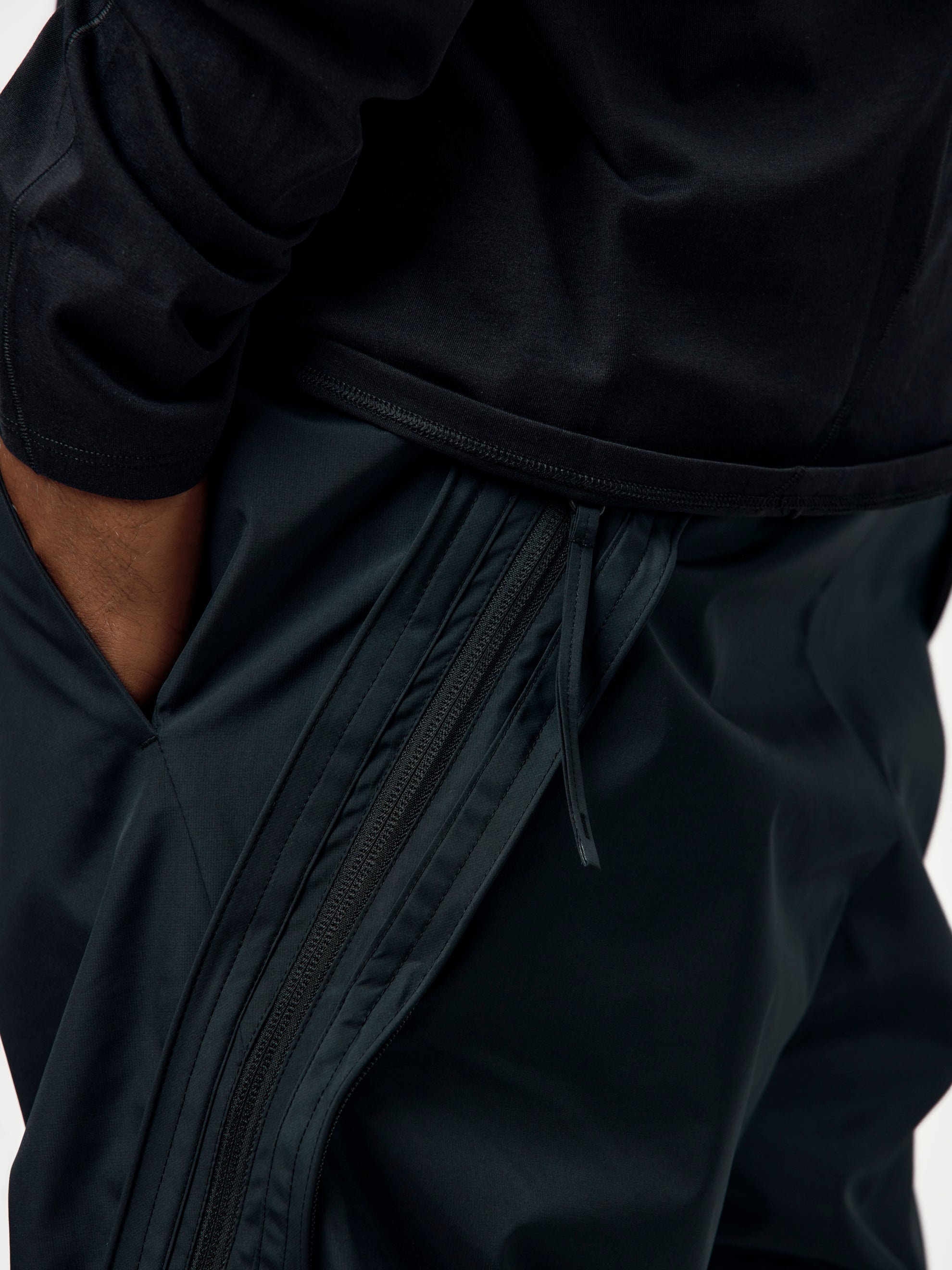 7.0 TECHNICAL PANTS CENTER (BLACK) - 7