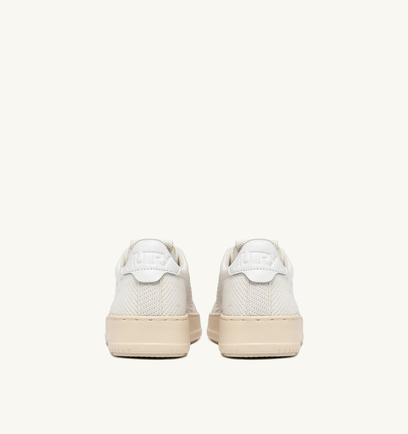 MEDALIST EASEKNIT LOW SNEAKERS IN IVORY WHITE FABRIC 3
