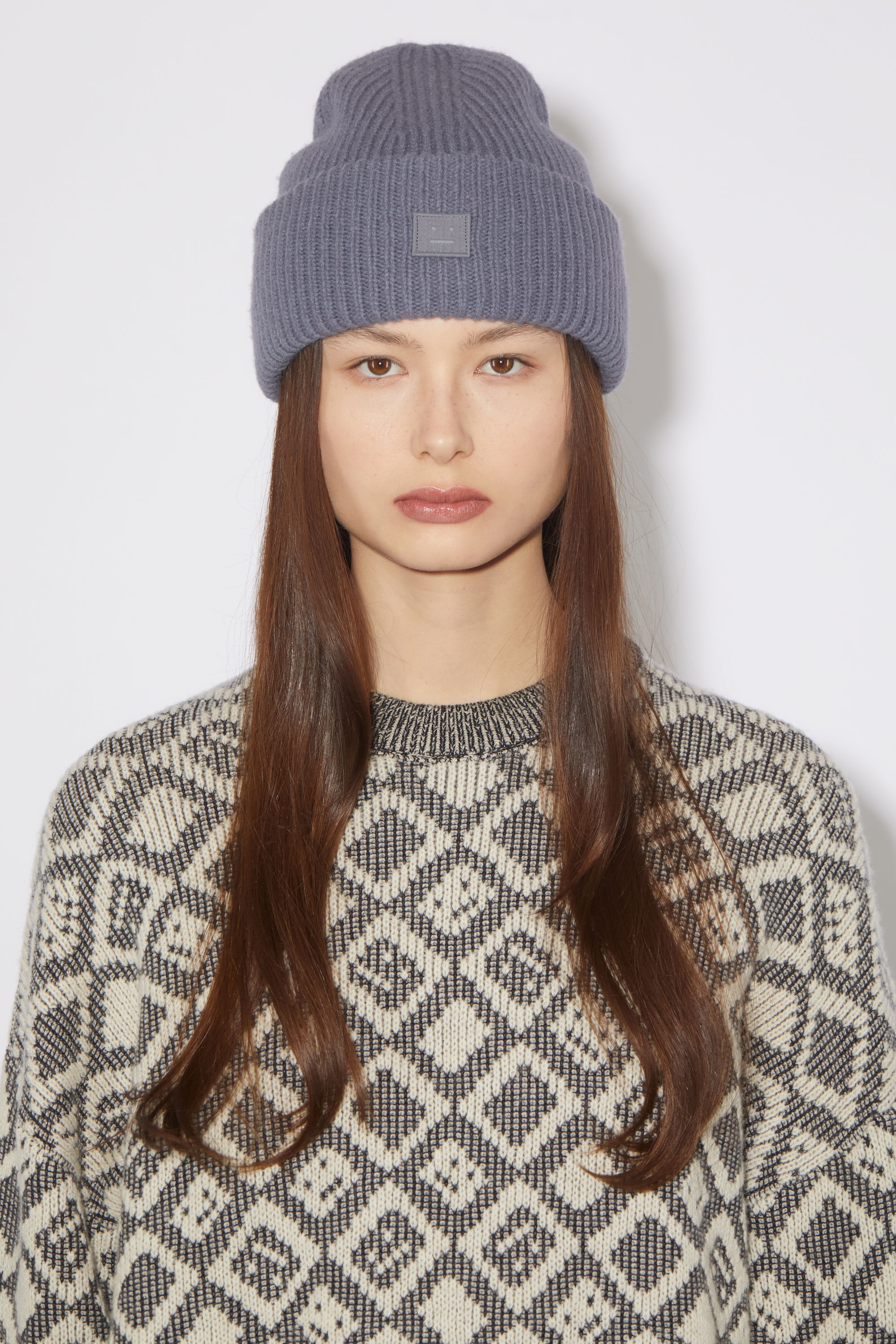 Acne Studios Small face logo beanie - Faded purple | REVERSIBLE