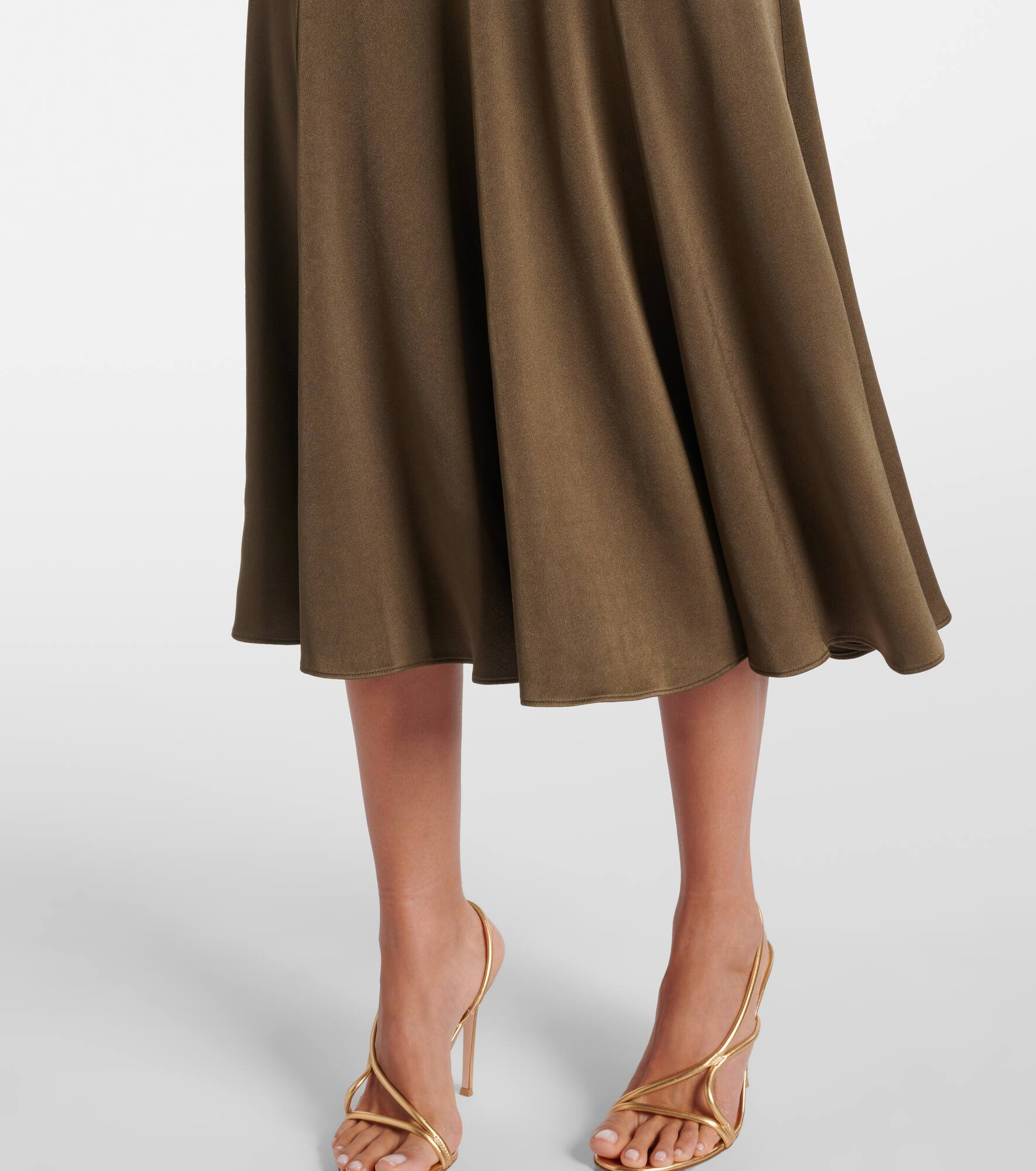 Gathered crêpe satin midi dress - 5