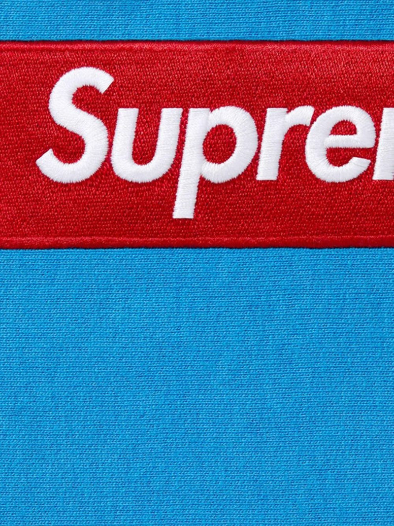 Supreme logo hoodie outlook