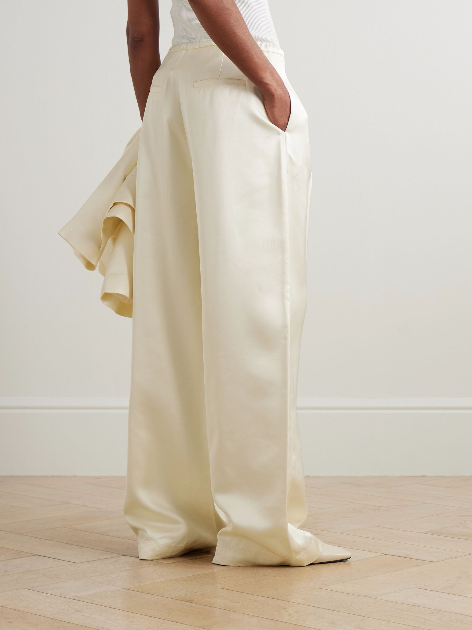 Pleated satin wide-leg pants Cream - 4