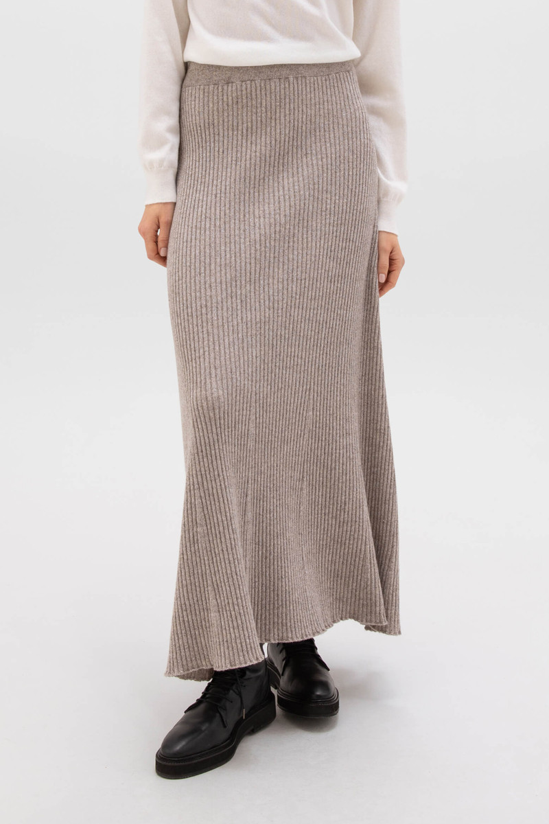 Johnstons of Elgin Ribbed Brown Cashmere Skirt outlook