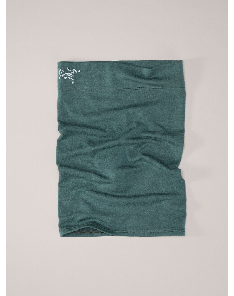 Rho Lightweight Wool Neck Gaiter 1
