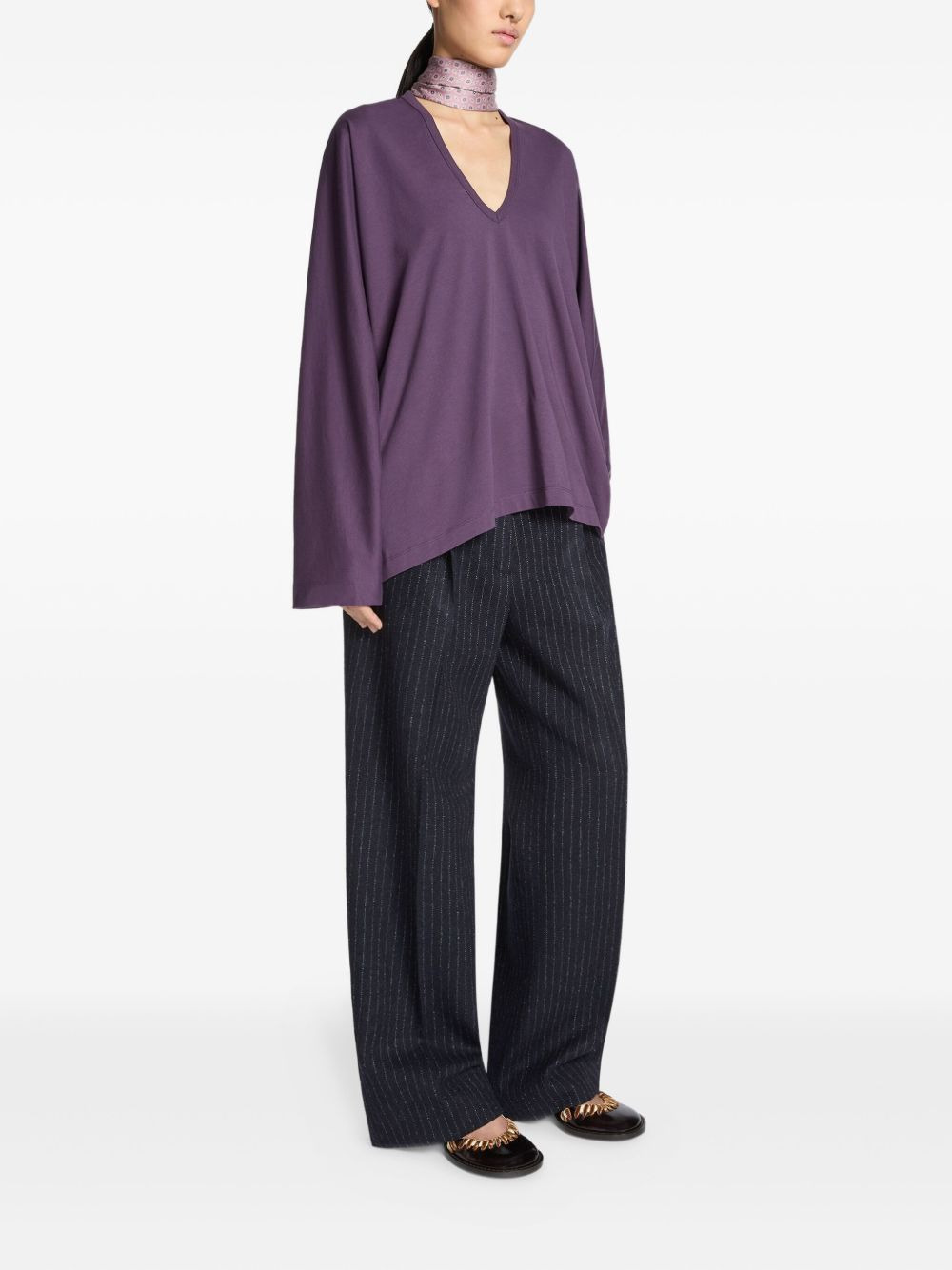 V-neck long-sleeve tee - 3