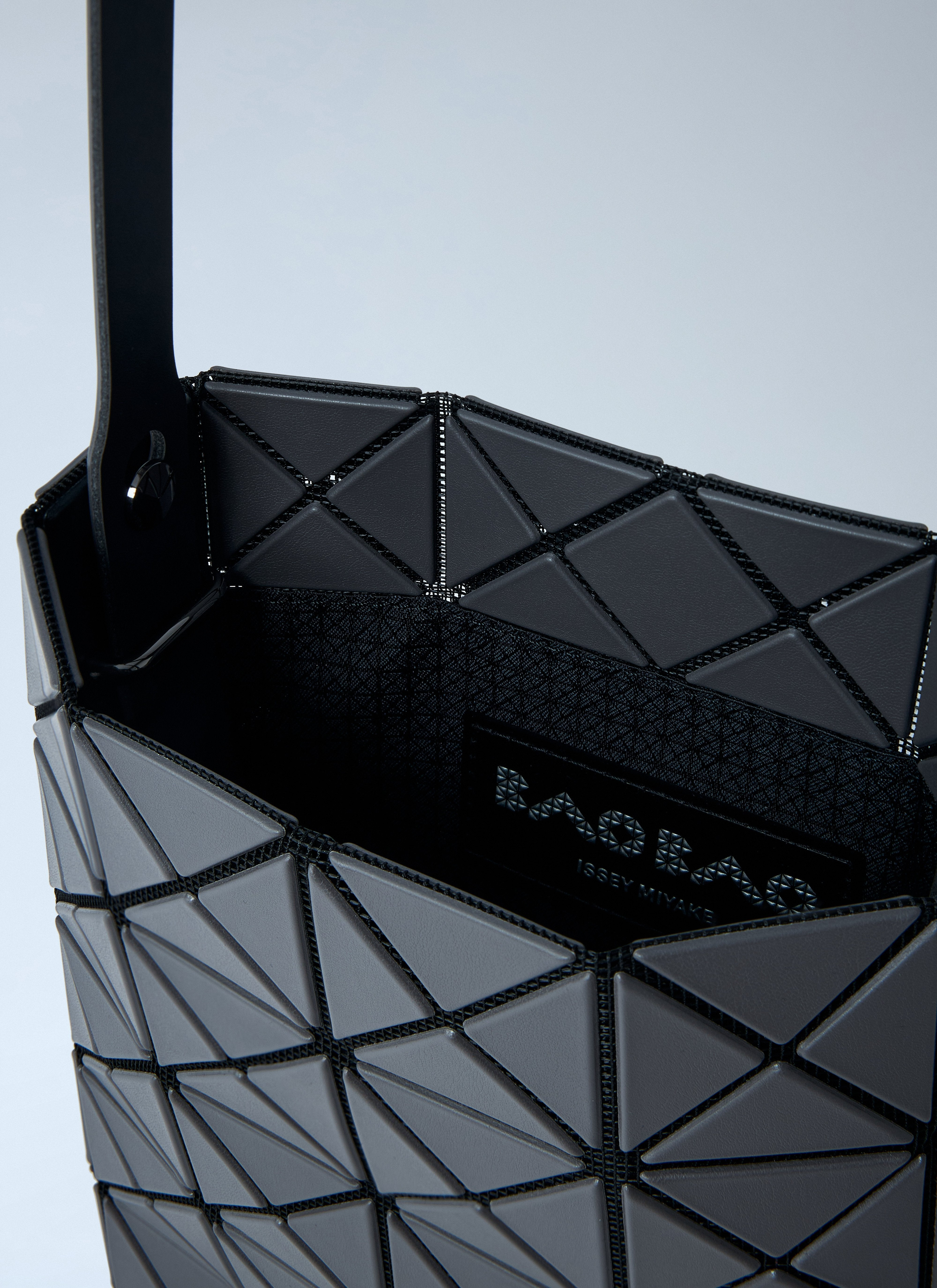 BAO BAO ISSEY MIYAKE - Bao Bao Issey Miyake Men Prism Matte Tote Bag - 6